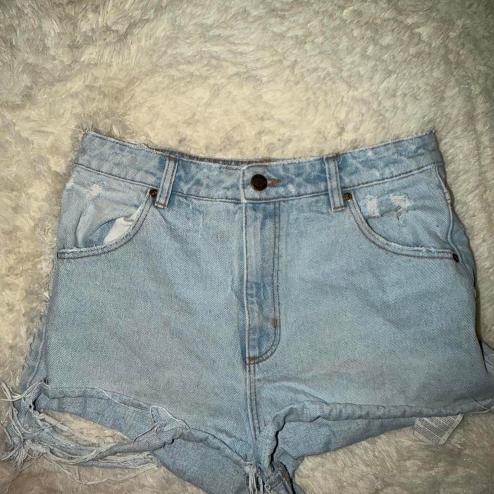Rollas Distressed Jean Short High‎ Waisted Size 28